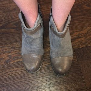 Gray booties 👢 price is negotiable